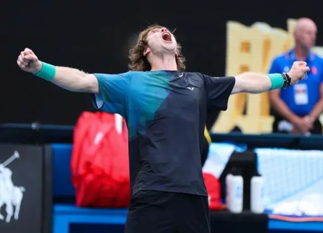 键时刻的稳 键时刻的稳